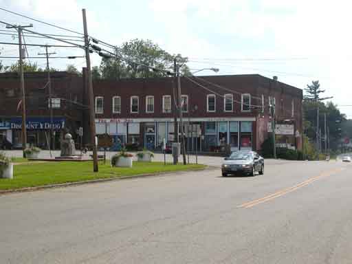 Kinsman Drugs (Amity Cemetery Ass'n) and Don's "Market Square" - 2008