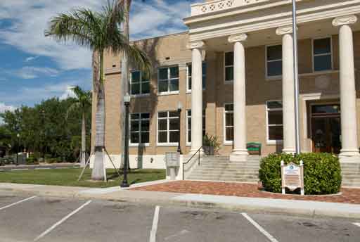 Courthouse Front - 2009